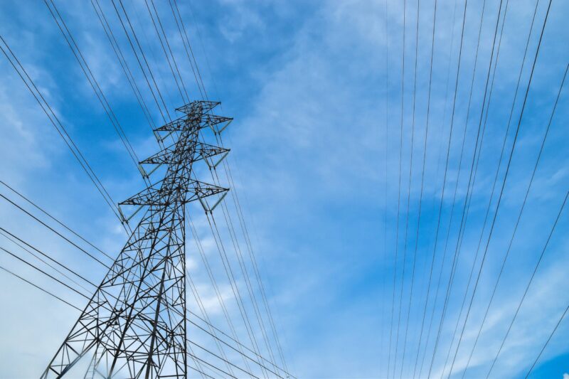 Energetika stále čelí řadě nejistot. Přechod na obnovitelné zdroje brzdí poplatky i infrastruktura