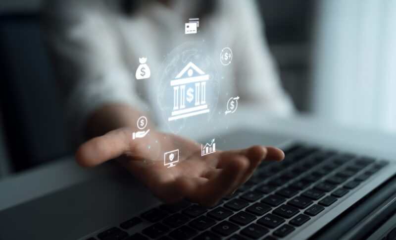 Vztah mezi klientem a finanční institucí posilují digitální procesy i digitální peníze